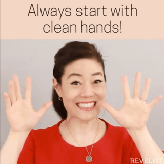 The Right Way to Apply Skin Care