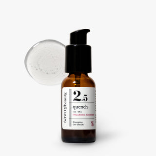 Savor Beauty's 2.5 Quench Hyaluronic Acid Serum in an amber glass bottle with a black pump dispenser, shown against a light gray background with a circular gel swatch behind it.